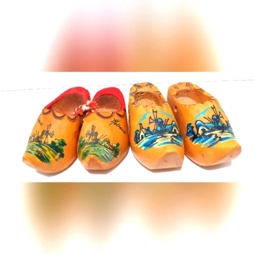 Vintage Miniature Wooden Dutch Clogs Shoes Set of 2 Souvenir Holland Hand Carved